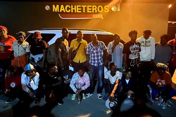 El Ejército de República Dominicana reiteró que mantiene operativos permanentes de vigilancia e interdicción migratoria.