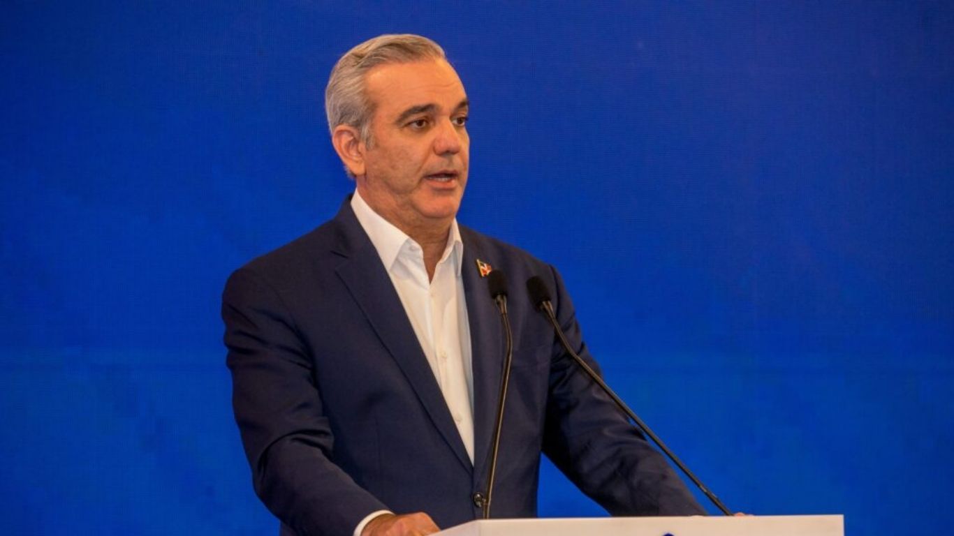 El presidente Luis Abinader felicitó al nuevo presidente electo en Chile, José Antonio Kast, tras su victoria electoral este domingo.