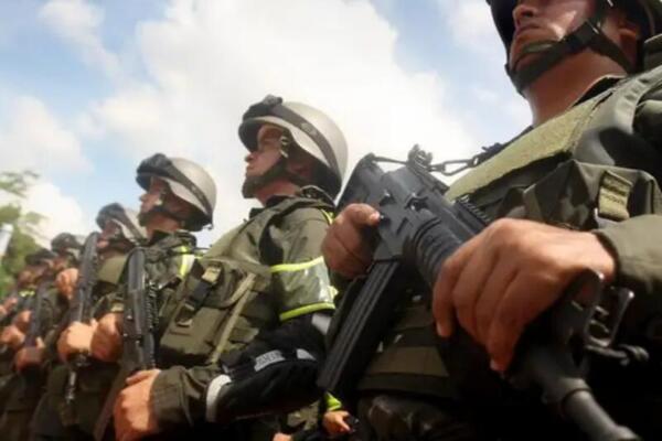 Al menos cuatro policías mueren en ataques guerrilleros en Colombia