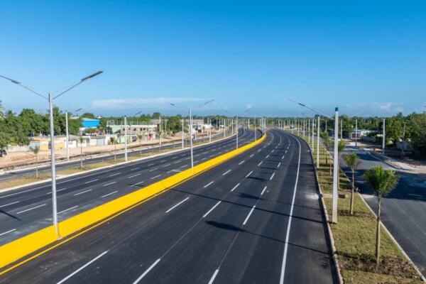 El presidente explicó que la Avenida Ecológica facilita una movilidad más ágil, segura y eficiente