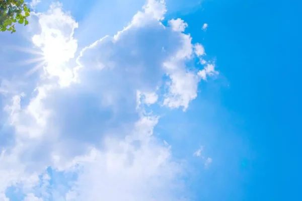 Pronóstico del clima para el fin de semana, según informe de Indomet: chubascos y temperaturas agradables