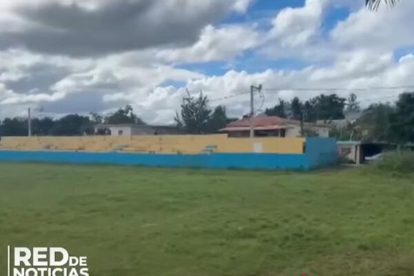 Reclaman de las autoridades concluir reconstrucción del estadio de béisbol Nino Espinosa