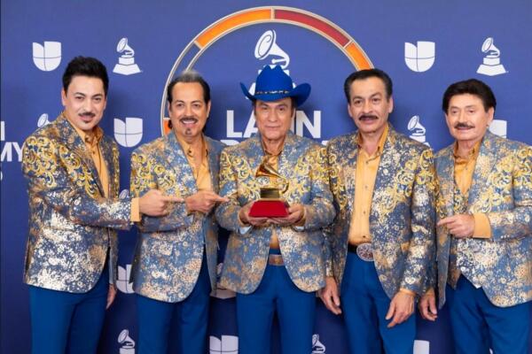 Los Tigres del Norte anuncian en Nueva York su primer concierto en Santo Domingo, como parte de su gira mundial “La Lotería”.