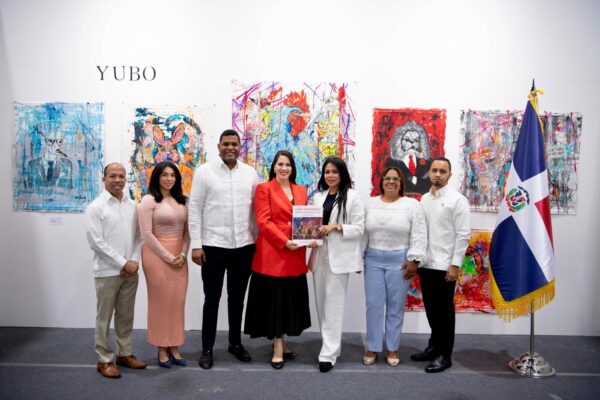 Embajada Dominicana en Corea promueve arte dominicano en Seúl con exposición de la artista Yubo Fernández