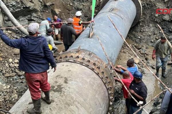 Coraasan e Inapa informan la reparación en tiempo récord de la avería que afectó el acueducto Cibao Central, garantizando la restitución gradual del servicio de agua potable.