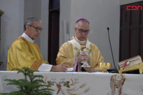 Arzobispo de Santiago preside misa de Año Nuevo y llama a combatir la corrupción y fortalecer la paz y la justicia.