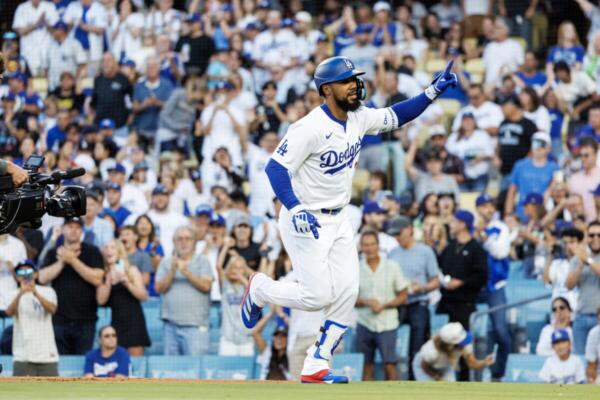 Los Dodgers podrían abordar el jardín izquierdo simplemente moviendo al dominicano Teóscar Hernández desde el bosque derecho.