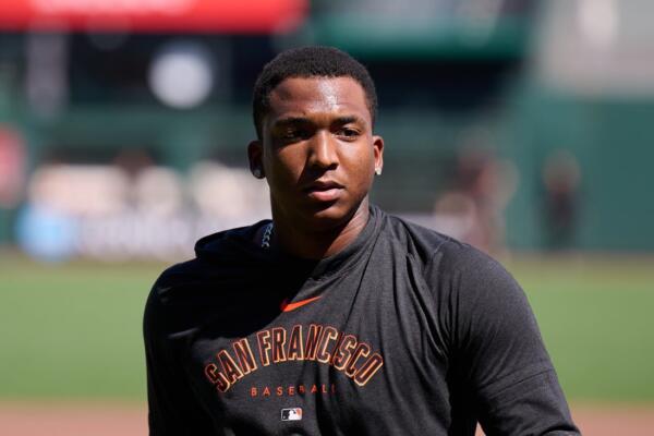 Luciano fue considerado en su momento como uno de los mejores prospectos del béisbol, en ese entonces como un campocorto de los Gigantes