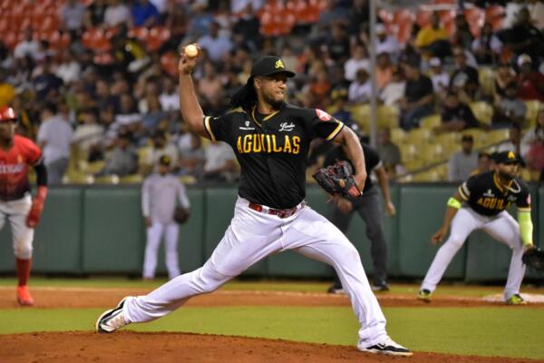 Con el triunfo, las Águilas (5-5) se acercaron a dos juegos de los Leones (7-3), aplicándoles la segunda derrota a los melenudos.

