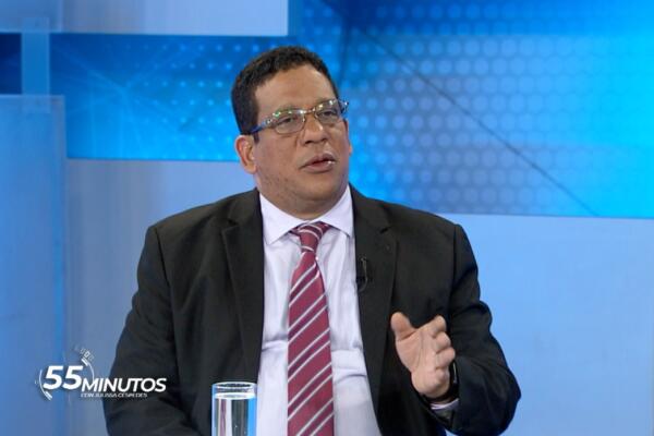 Carlos Pimentel, director general de Contrataciones Públicas.