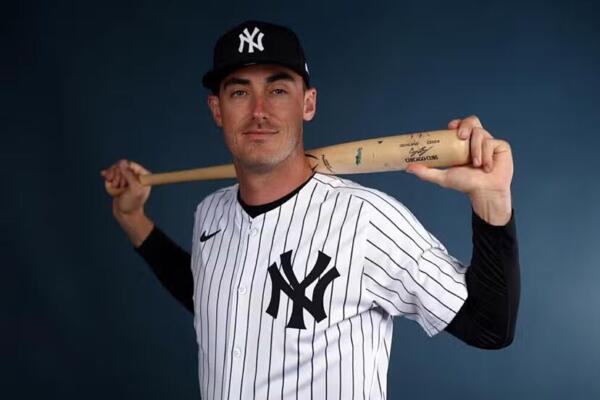 Los Yankees de Nueva York acordaron un contrato de cinco años para retener al jardinero e inicialista Cody Bellinger