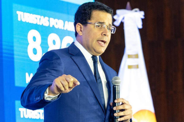La República Dominicana recibió 11,676,901 visitantes en 2025, un incremento del 4.3% respecto a 2024, según datos del Ministerio de Turismo.
