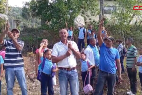 Comunitarios dicen se lanzarán a las calles si las autoridades no responden a su llamado. 