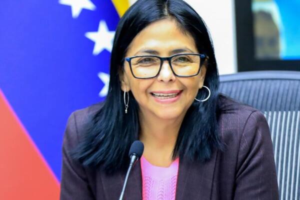 Fotografía cedida de la presidenta encargada de Venezuela, Delcy Rodríguez, hablando en un acto de gobierno este miércoles, en Caracas (Venezuela) EFE/ Zurimar Campos/ Palacio de Miraflores
