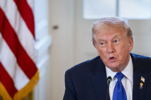 Fotografía de archivo del presidente de EE.UU., Donald Trump. EFE/EPA/BONNIE CASH / POOL