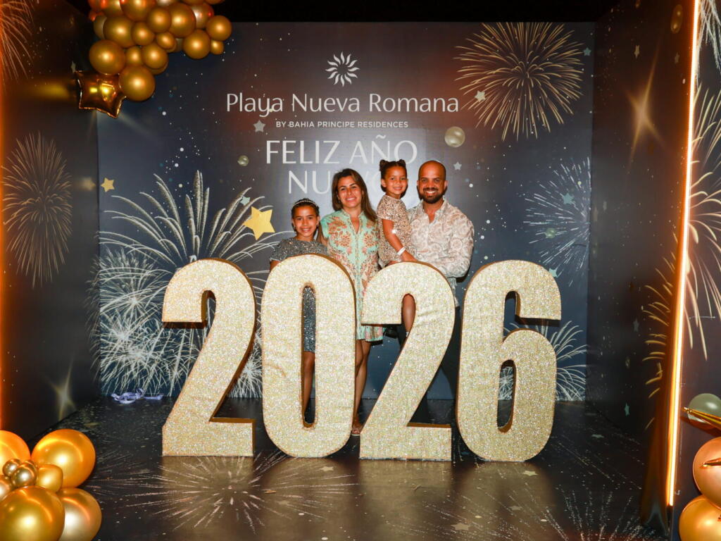 EVELYN RAMIREZ, ANNETTE RAMIREZ, VALENTINA RAMIREZ Y CARLOS RAMIREZ