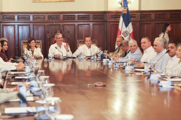 Gobierno define y prioriza metas estratégicas para 2026 en Consejo de Ministros extendido