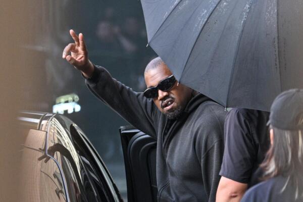 Kanye West niega ser 
