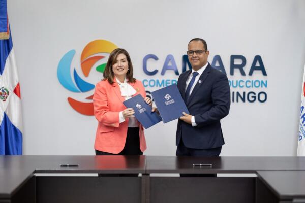 El acuerdo fue suscrito por Lucile Houellemont, presidenta de la Cámara Santo Domingo, y por Víctor Montás Pimentel, presidente de la Cámara San Cristóbal. 