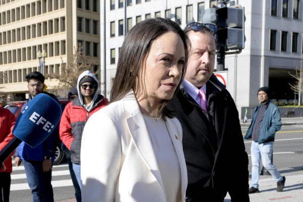 La líder opositora venezolana y Premio Nobel de la Paz, María Corina Machado, llega a la Casa Blanca este 15 de enero de 2026, en Washington (EE.UU.). EFE/ Lenin Nolly