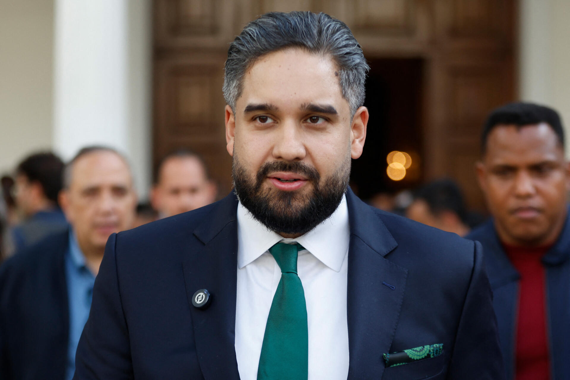 "No están planteadas elecciones" presidenciales en Venezuela, dice hijo de Maduro