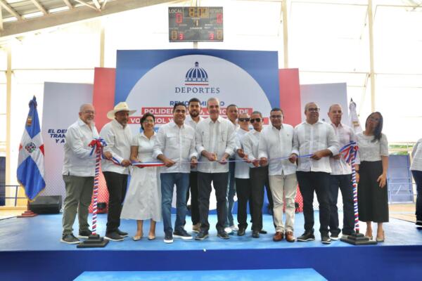Presidente Abinader entrega obras deportivas en Dajabón con inversión de 43.5 millones de pesos.