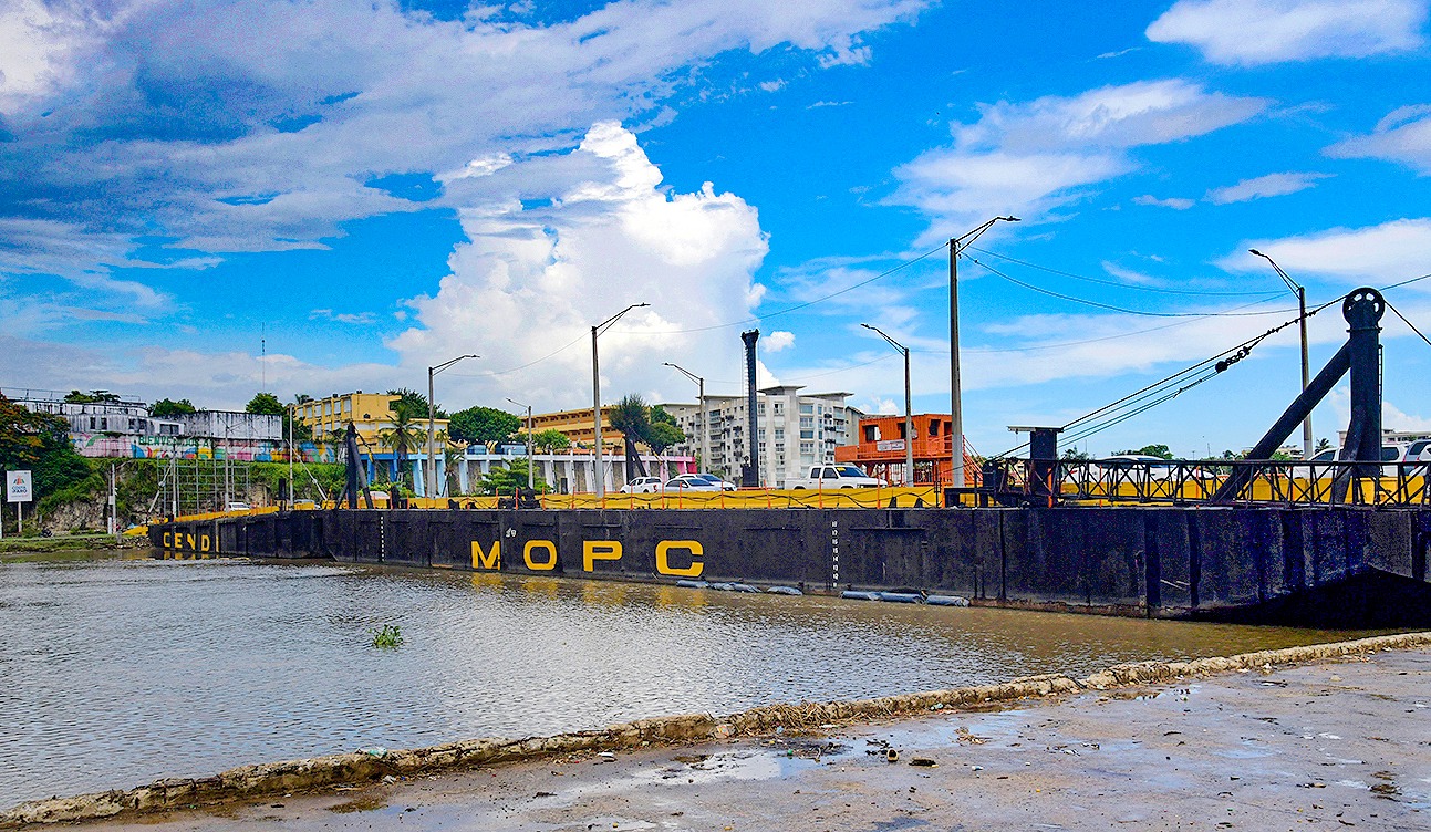 Obras Públicas cerrará el Puente Flotante por dos horas este sábado