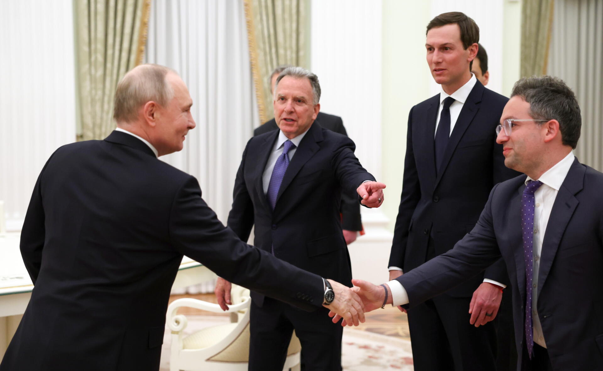 Rusia y EE.UU. acuerdan primera reunión trilateral con Ucrania sobre seguridad en Abu Dabi