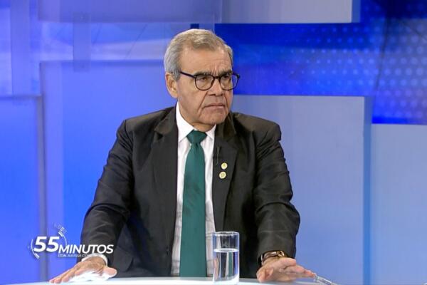 Senén Caba, expresidente del Colegio Médico Dominicano (CMD).