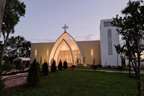 Consagran el nuevo santuario María de la Altagracia en la comunidad del Hoyoncito en Hato Mayor del Rey