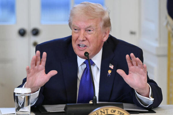 Trump dice que negociará con Groenlandia 