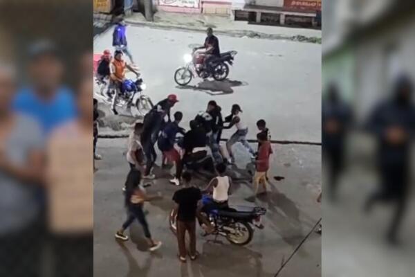 Vecinos de Cancino Adentro denuncian enfrentamientos encapuchados con pistolas de bolitas; piden operativos policiales.