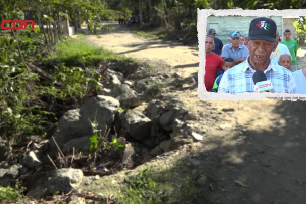 Manifestación en Arroyo Hondo por obras pendientes.