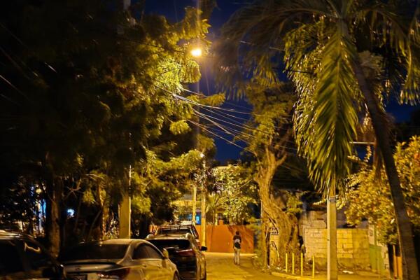 En el sector La Yagüita de El Ejido, los trabajos se concentraron en la avenida Félix María Ruiz, abarcando el tramo comprendido desde el área frontal del techado deportivo hasta el parque El Elegido.