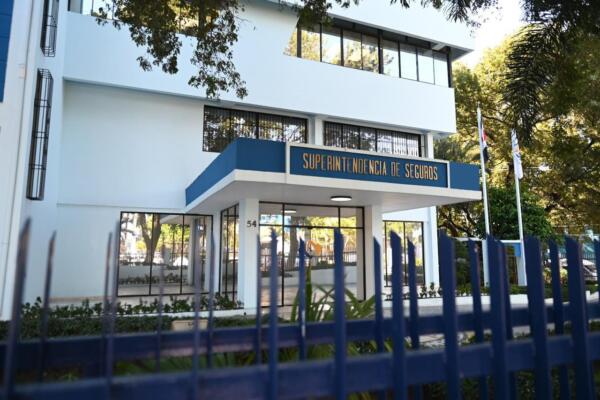 La institución indicó que todas las aseguradoras públicas y privadas, incluyendo Seguros Reservas, están sujetas a procesos permanentes de supervisión prudencial. 
