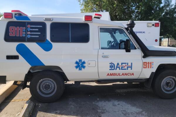 La nueva ambulancia fue entregada oficialmente a través de la Oficina Senatorial de Independencia por la Dra. Insa Pineda.