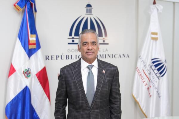 El ministro Joel Santos reafirmó el compromiso de fortalecer a Irena como una institución eficaz y orientada a la acción.