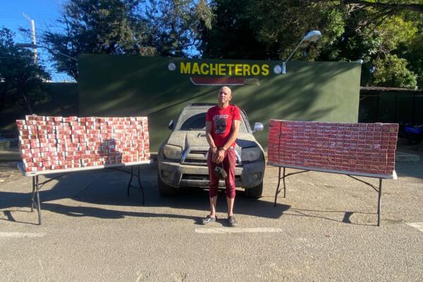El detenido lo identificaron como José Enrique Torres Rosario.