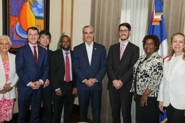 Representantes del Banco Mundial destacan estabilidad y crecimiento sostenido de la República Dominicana tras visita al presidente Abinader