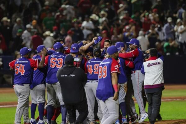 La Confederación de Béisbol Profesional del Caribe decidió trasladar la sede original del evento desde Venezuela hacia México debido a la situación sociopolítica en ese país.