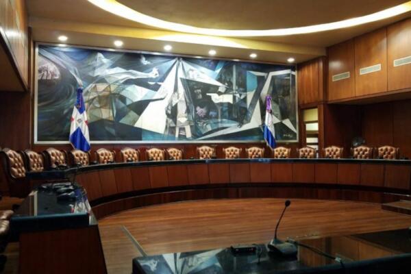 Abogados contradicen cifras exhibidas por presidente de Suprema Corte de Justicia