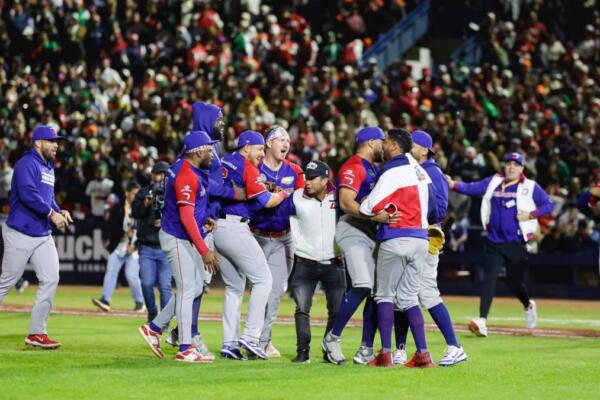 Dominicana va por su título 24 en la Serie del Caribe.