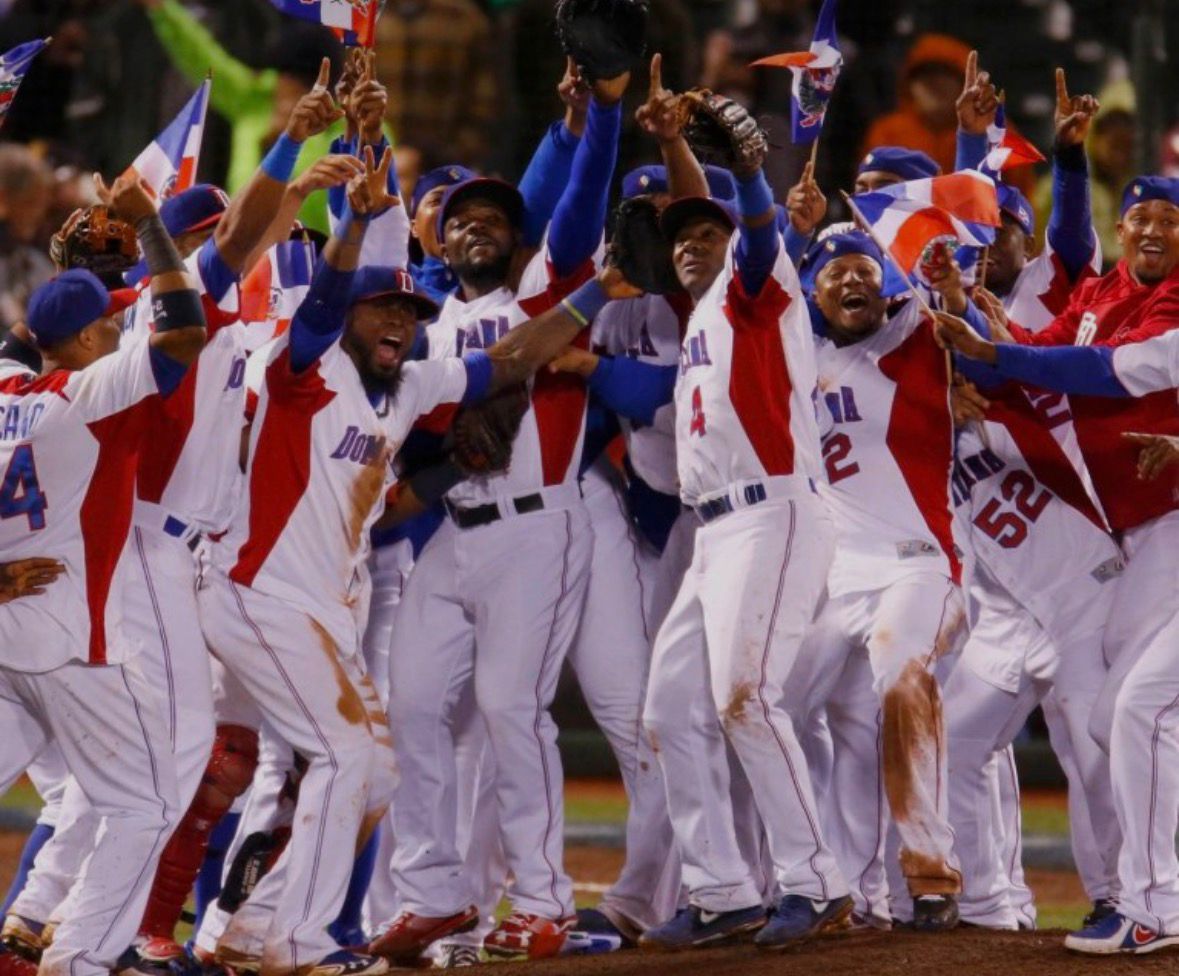 El liderazgo de Robinson Canó y la inspiración de Fernando Rodney con un plátano y una flecha marcaron el camino del equipo dominicano.