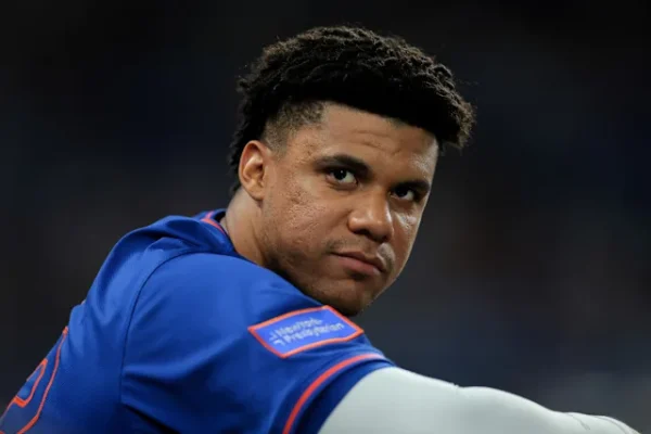 Soto registró -12 Outs Por Encima del Promedio (OAA) en el jardín derecho con los Mets la temporada pasada y se ubicó en el percentil 66 en fuerza del brazo. S