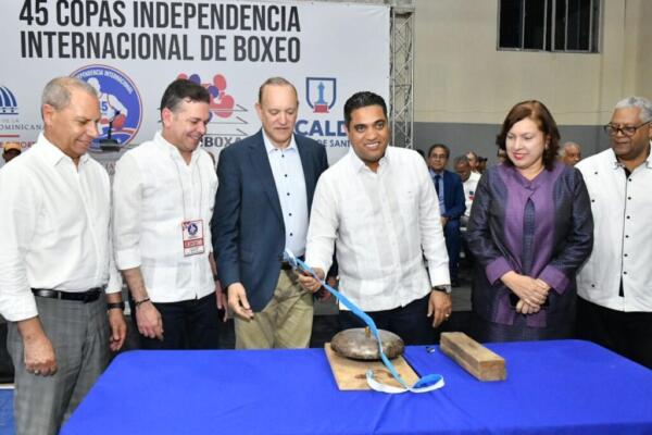 Cruz recordó que el pasado año el Ministerio respaldó la edición número 44 con un aporte de un millón de pesos, como muestra del compromiso institucional con el desarrollo del boxeo.
