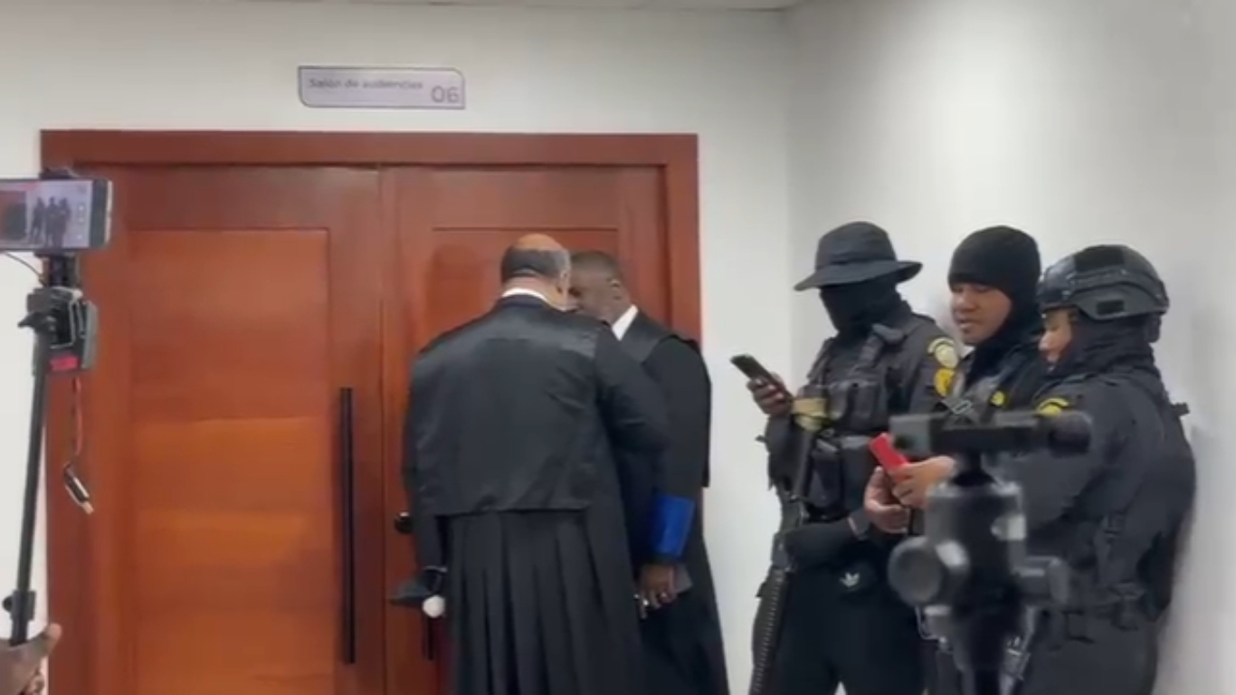 Aplazan coerción caso Senasa