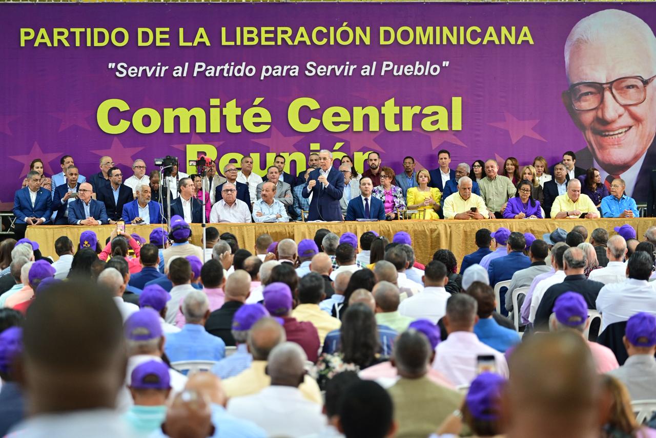 Comité Central del PLD aprueba protocolo para las aspiraciones presidenciales de su partido (1)