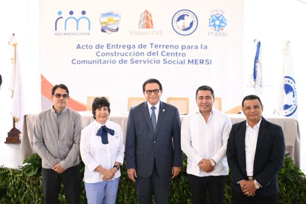 Senador Daniel Rivera impulsa construcción del Centro Comunitario Mersi en Santiago Oeste