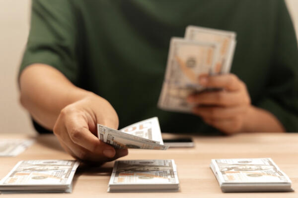 ¿Cómo ganar dinero sin tener que trabajar?