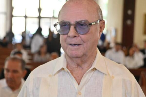El expresidente Hipólito Mejía.
